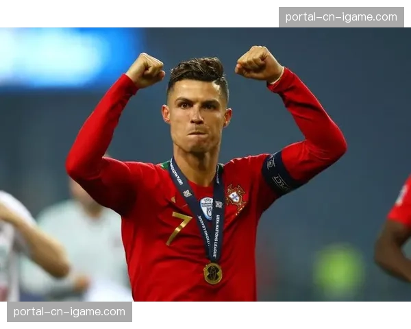 父子同场：美国队小将韦科特与父亲同为国家队进球创历史