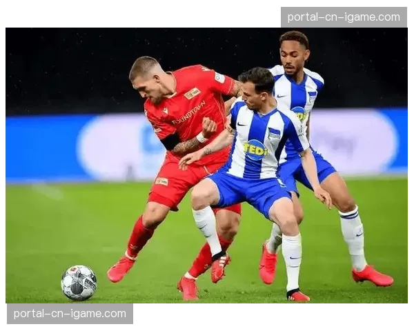 通讯:伤病潮下的柏林赫塔,主教练如何用轮换阵容维持战斗力 通讯:伤病潮下的柏林赫塔,主教练如何用轮换阵容维持战斗力